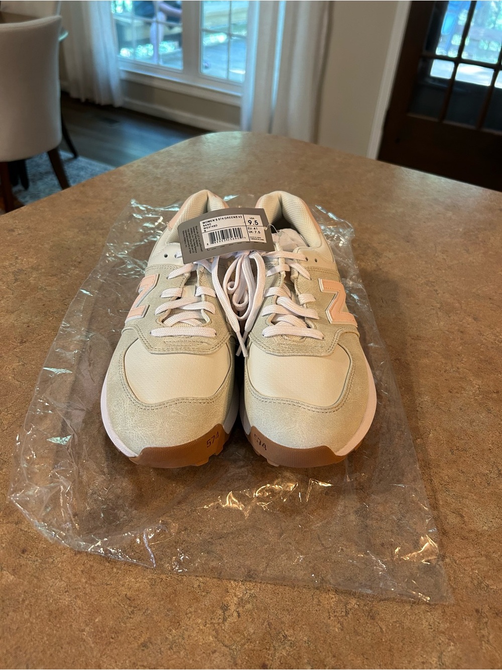 New Balance Beige and Light Pink Women's Athletic Sneakers Golf